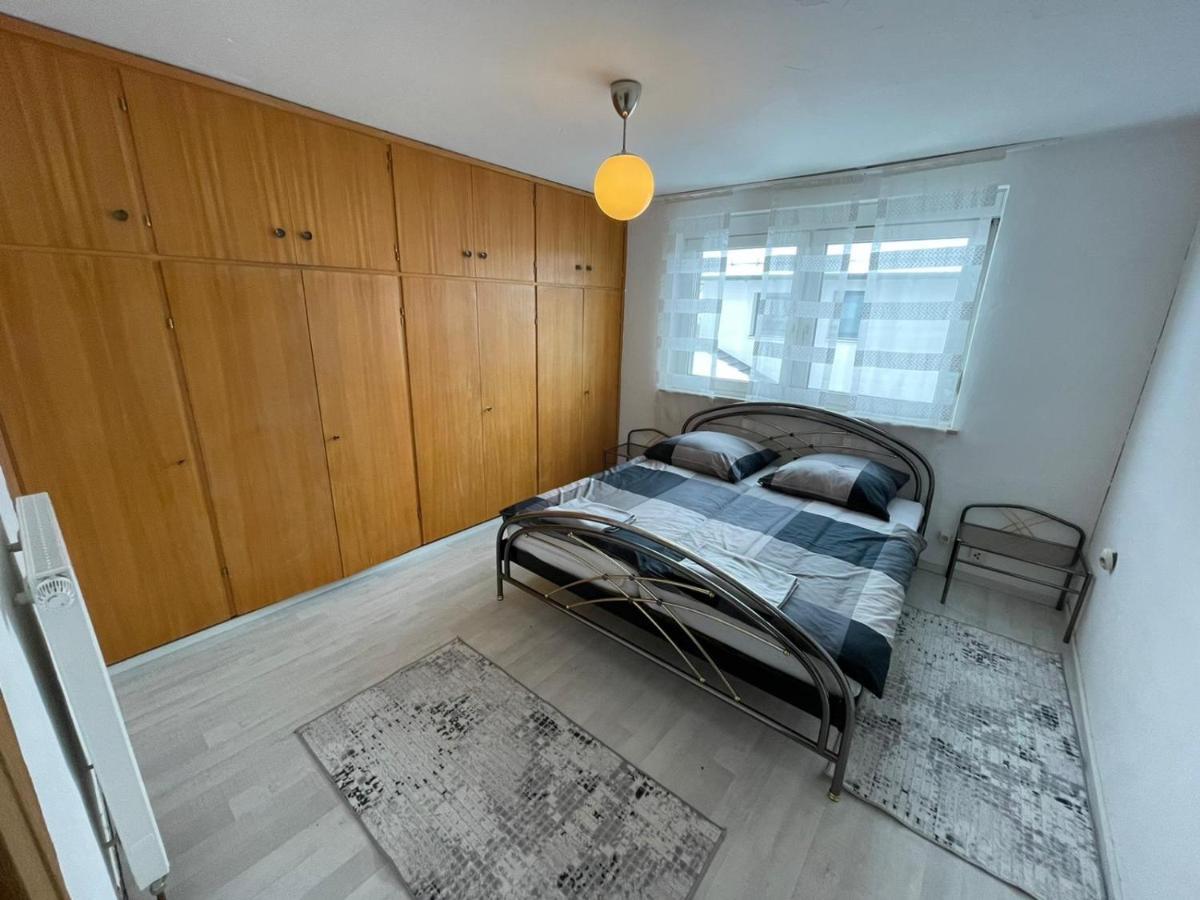 Guntia Apartment Mit Grossem Garten 金茨堡 外观 照片